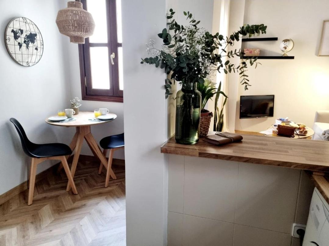 Cozy Apartment In The City Center Granada Exteriör bild